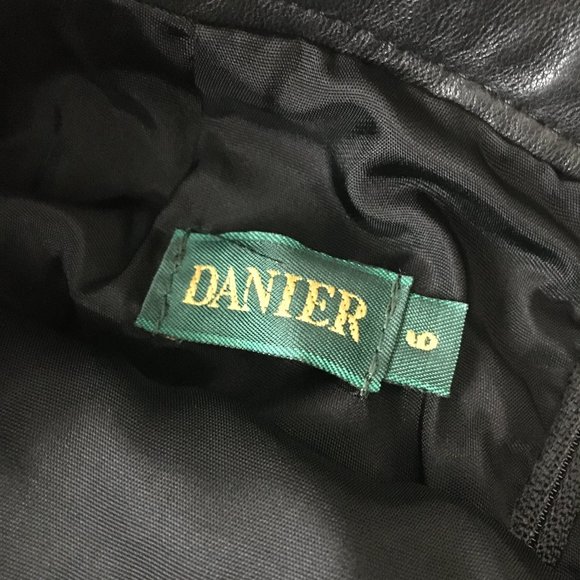 Danier Black Pencil Skirt - Picture 16 of 16